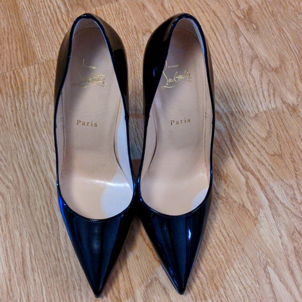 Christian Louboutin So Kate 120